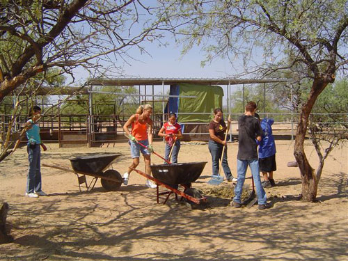 Casa de Esperanza community service project
